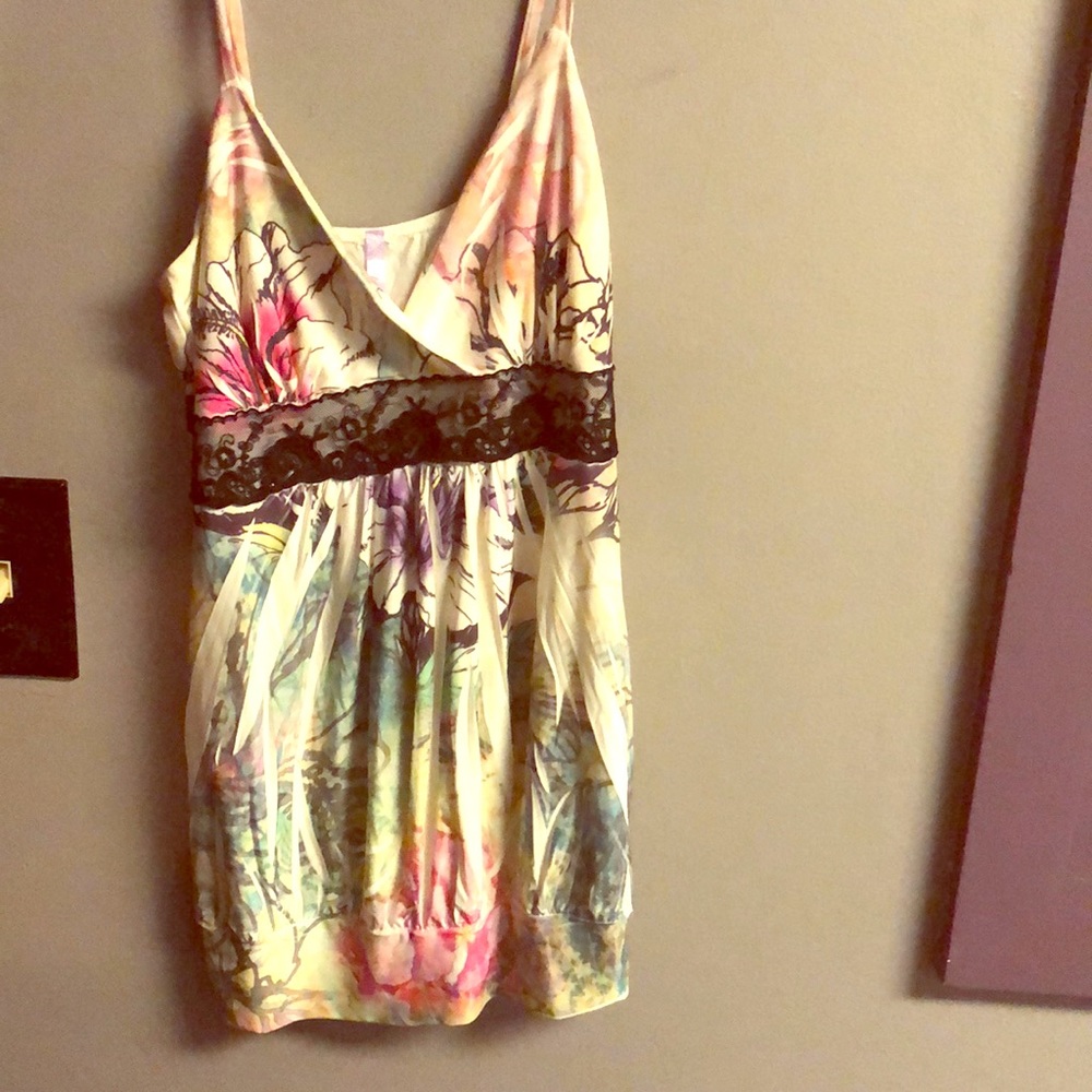 Spaghetti strap tank floral w/ lace at waist